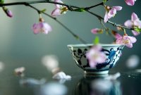 女孩子學(xué)茶藝好還是花藝好？